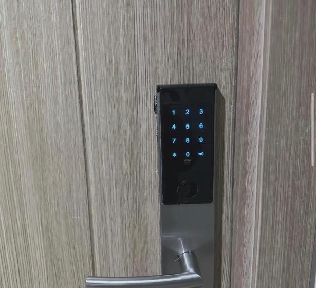 Büyük boy yataklı Standart Stüdyo, 1 Br With Balcony & King Sized Bed Near Mall Of Asia
