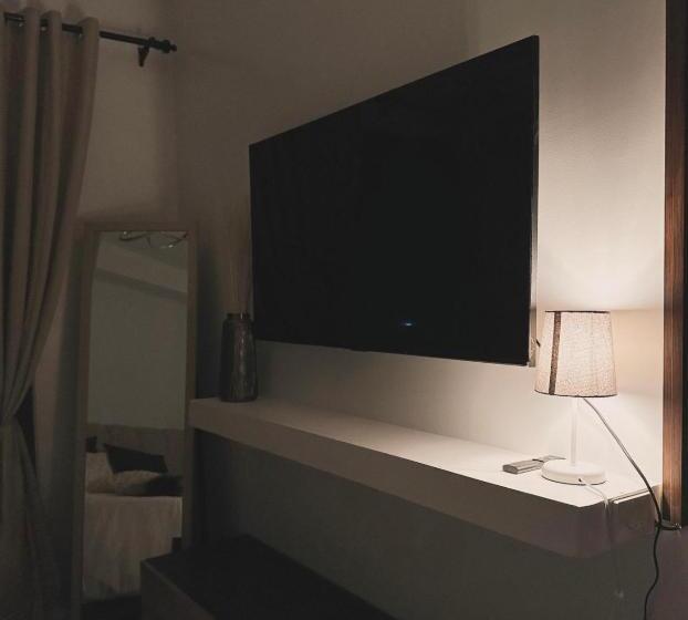 스탠다드 스튜디오 킹침대, 1 Br With Balcony & King Sized Bed Near Mall Of Asia