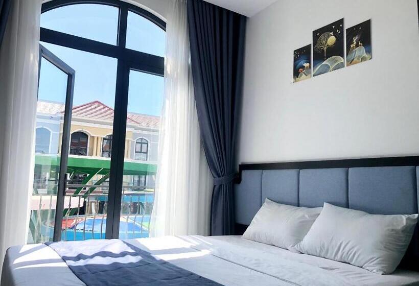 اتاق استاندارد با بالکن و چشم‌انداز دریا, Homstay Lotus