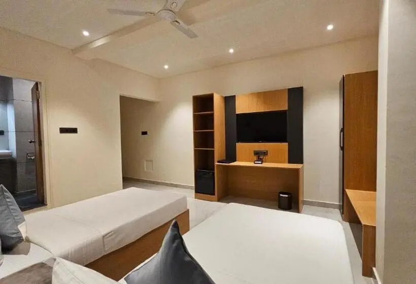 Family Room, Emerald Urban Comforts