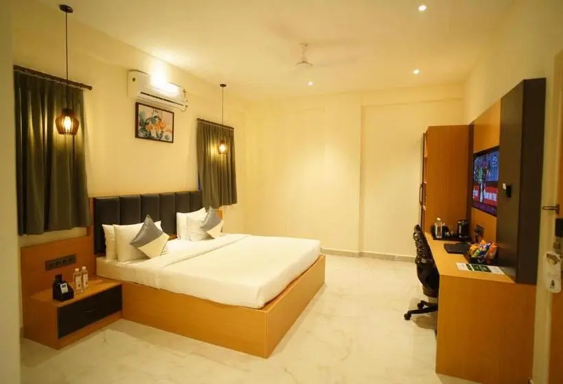 Deluxe Room, Emerald Urban Comforts