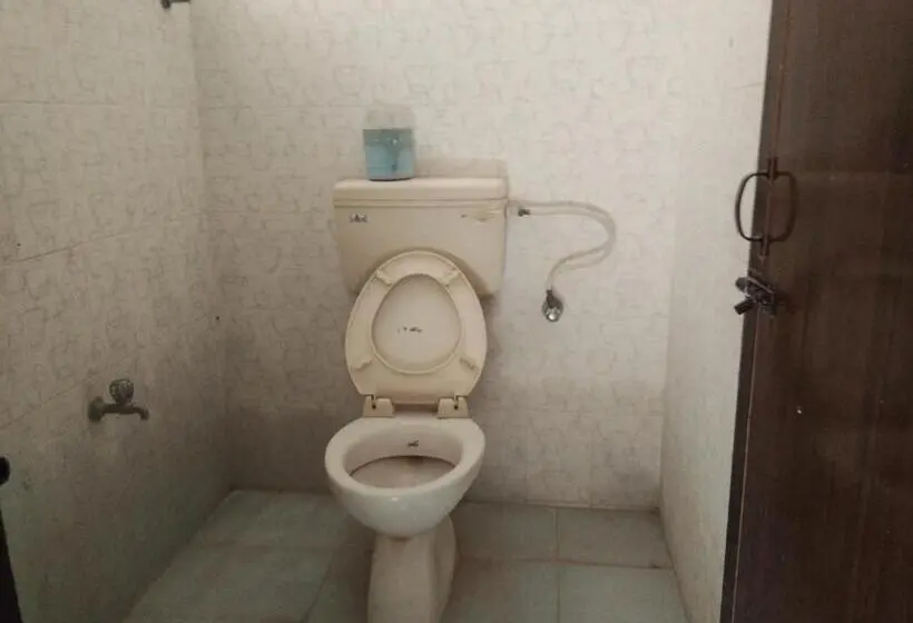Standardzimmer, John