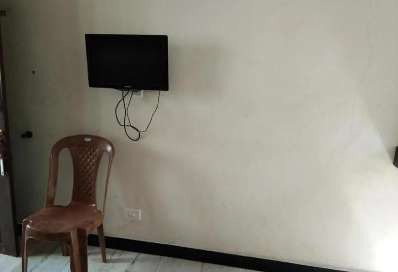 3-Bett-Standardzimmer, John