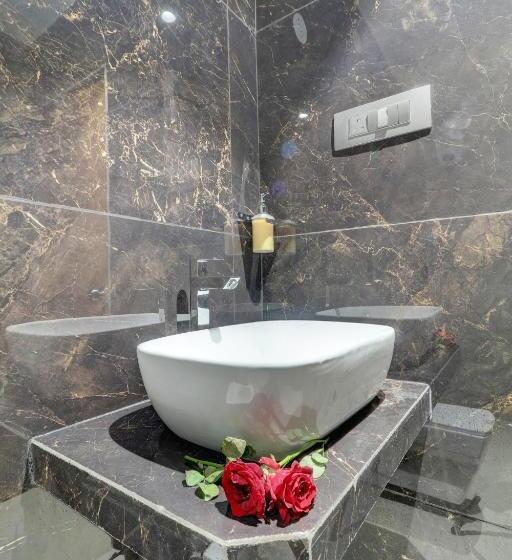 豪华房间, Radhe Residency