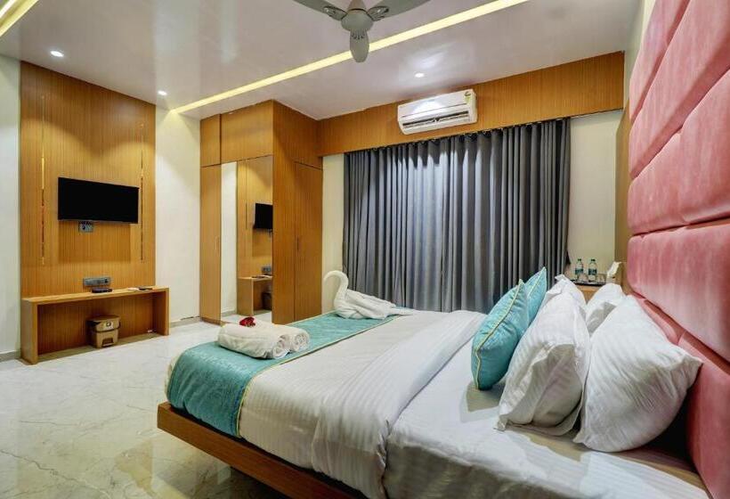 Suite, Radhe Residency