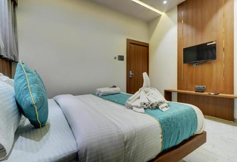Suite, Radhe Residency
