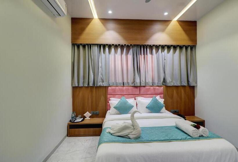 Suite, Radhe Residency