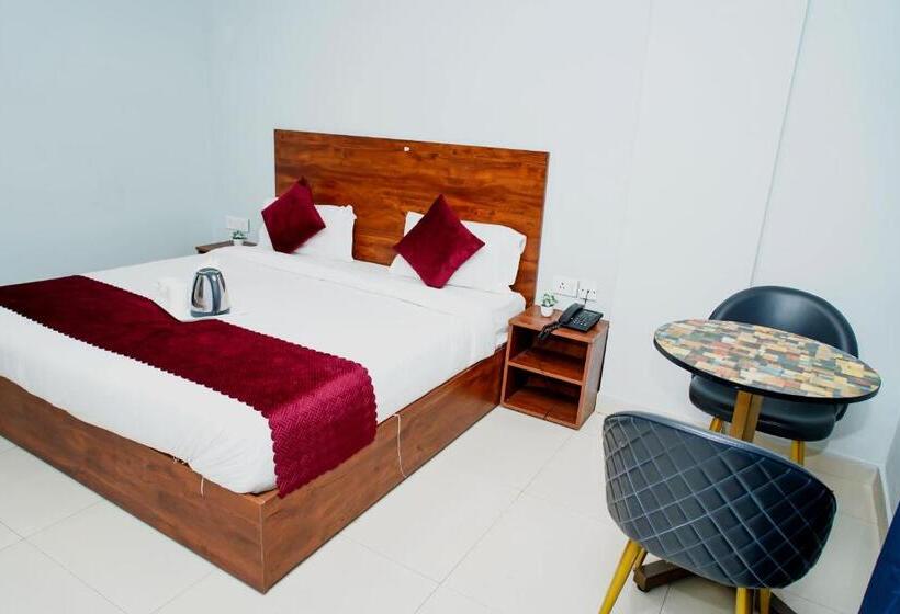 استودیو استاندارد با بالکن, Limewood Stay   Executive Huda City Center