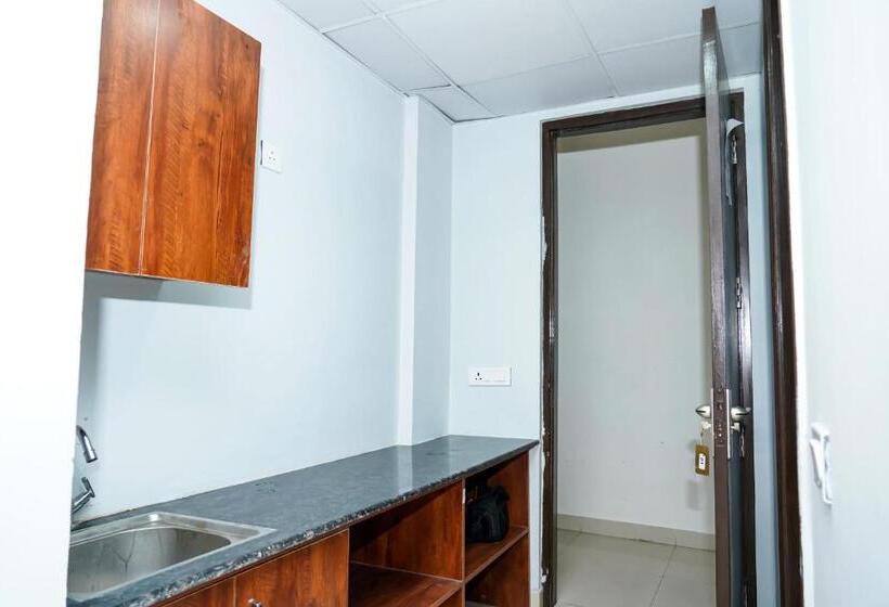 استودیو استاندارد با بالکن, Limewood Stay   Executive Huda City Center