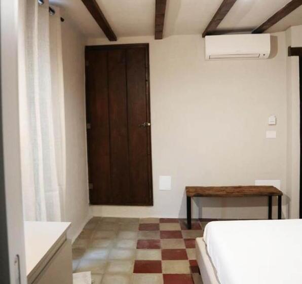 Номер Стандарт с Балконом, La Casetta B & B