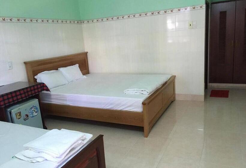 اتاق استاندارد سه تخته با چشم‌انداز باغ, Anh Linh Guest House