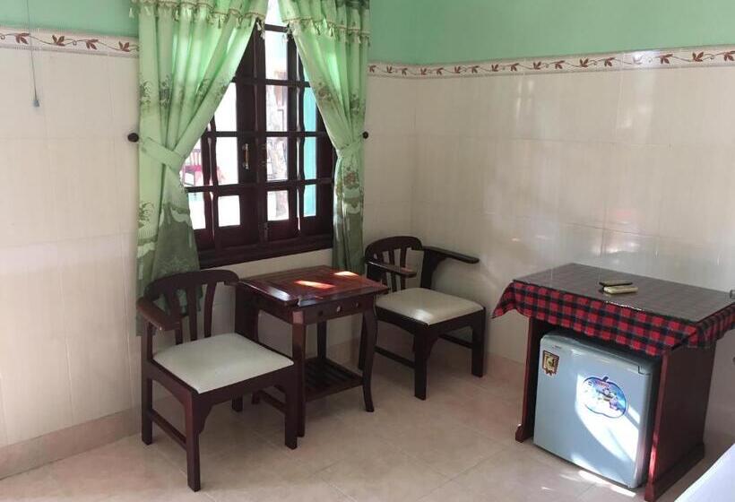 اتاق استاندارد با چشم‌انداز باغ, Anh Linh Guest House