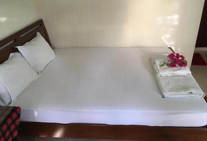 اتاق استاندارد با چشم‌انداز باغ, Anh Linh Guest House
