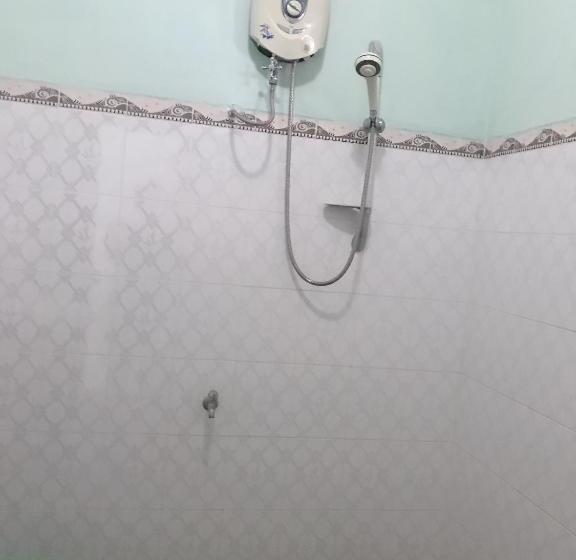 اتاق اکونومی, Anh Linh Guest House