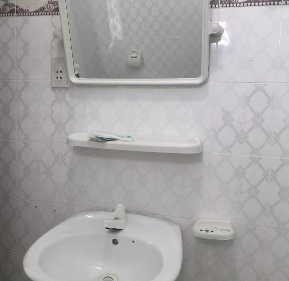 اتاق اکونومی, Anh Linh Guest House