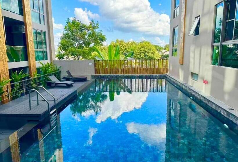 豪华家庭房间, 5mins Walk To Various Night Market @stratregic & Spacious Space At The Erawan Condo  8pax With Bathu