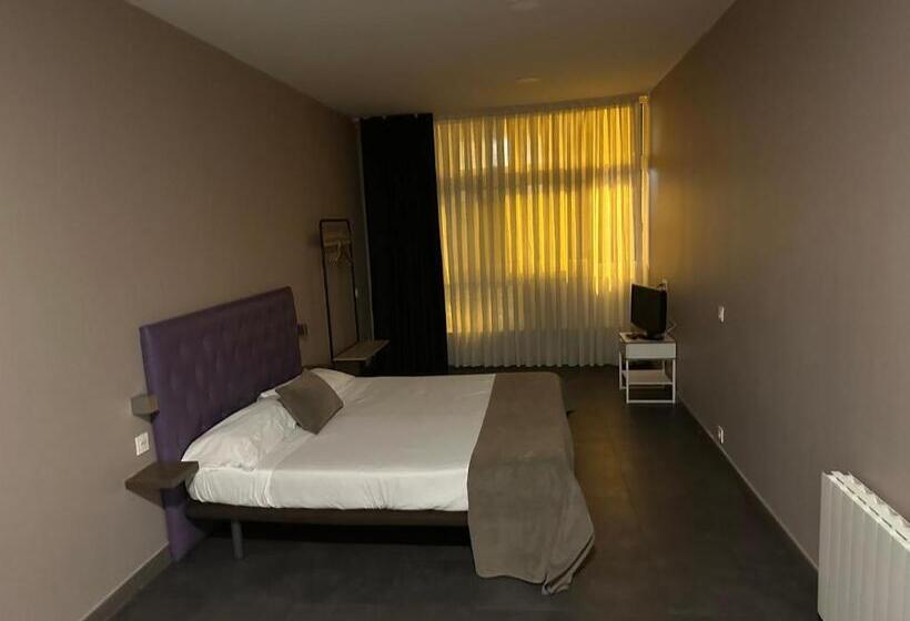 استودیوی استاندارد, Apartamentos R&k 26b