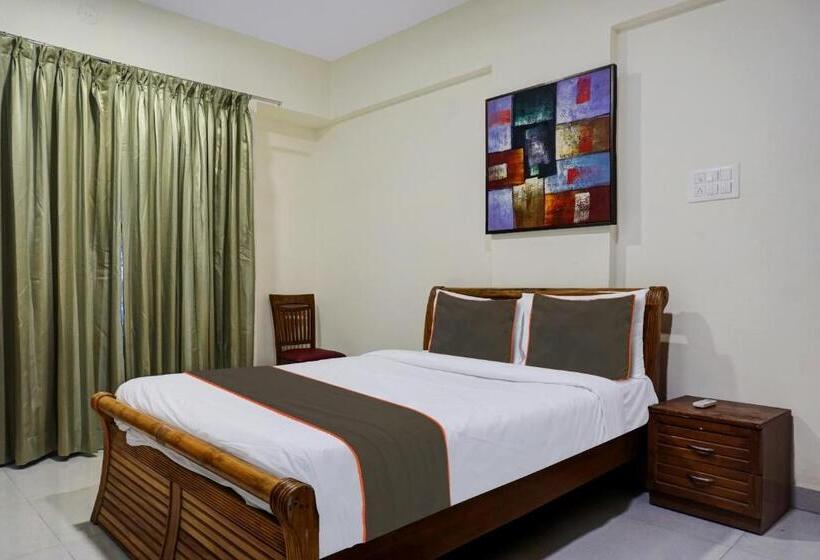 Трехместный Номер Классика, Fabhotel Grandeur