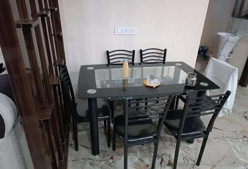 バルコニー付きデラックスルーム, Alif Serviced Apartments