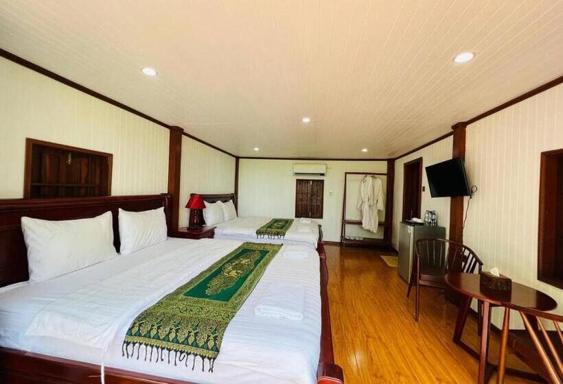 家庭间, Chomka Thnong Resort