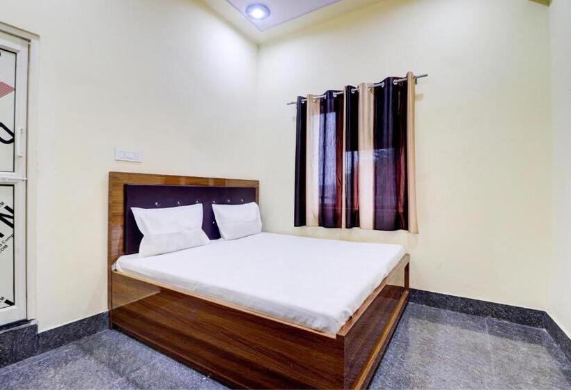 غرفة كلاسيكية ثلاثية, Oyo 8209 The Park Ovo Hotal