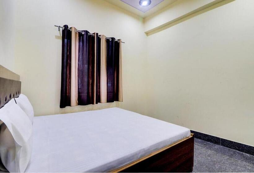 غرفة كلاسيكية ثلاثية, Oyo 8209 The Park Ovo Hotal