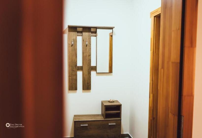 스탠다드 룸 가든 전망, Pensiunea Colt De Rai Cean