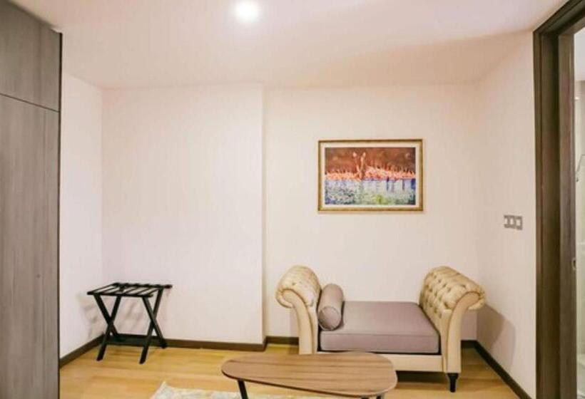 سوییت, Royal Residence Suites