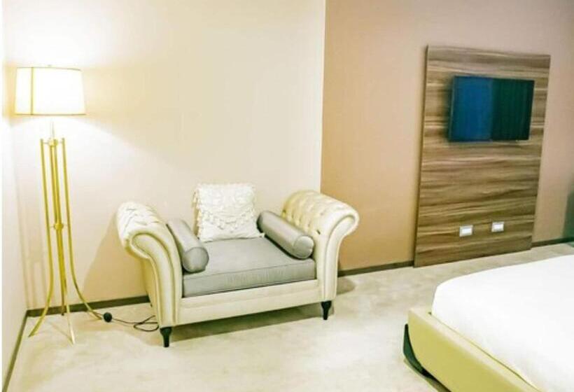 سوییت, Royal Residence Suites