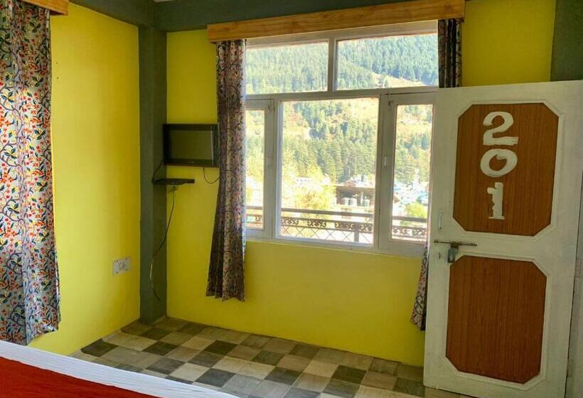 اتاق استاندارد با چشم‌انداز کوهستان, Rudra Grand Stays