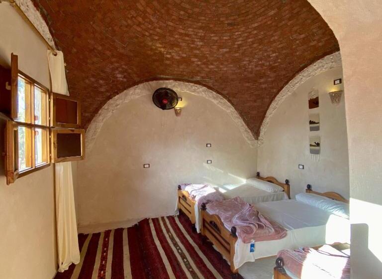 اتاق استاندارد سه نفره, Siwa Palace Lodge