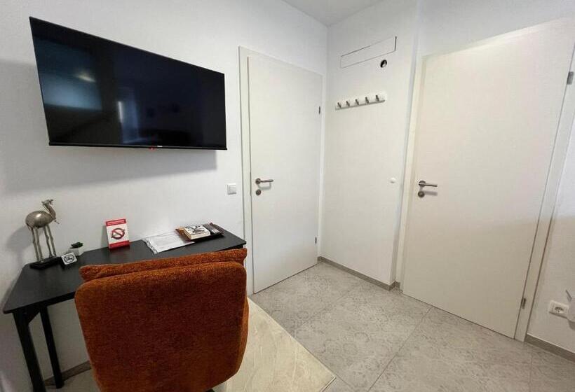 اتاق استاندارد یک نفره, Modern Hotel Krems Hauptbahnhof