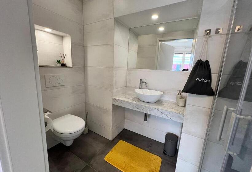 キングサイズベッドのスタンダードルーム, Modern Hotel Krems Hauptbahnhof