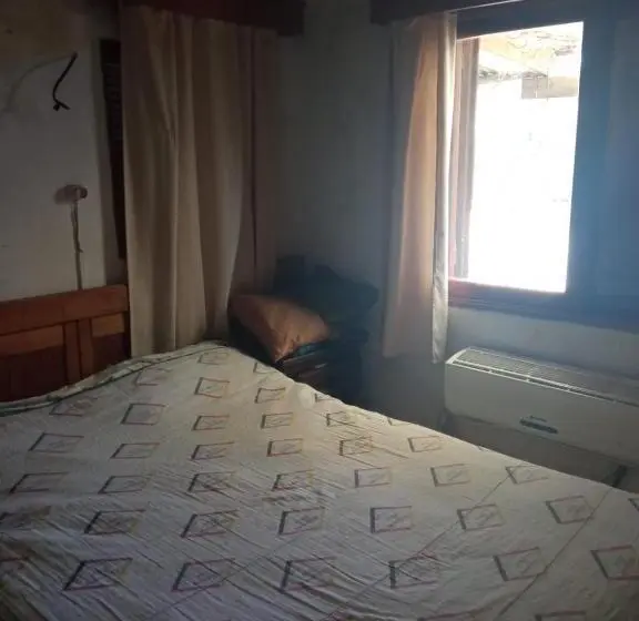 バス共有のスタンダードルーム, Arcadio Hostel Punta Del Diablo