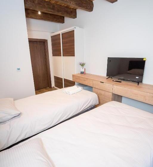 اتاق لوکس, Leo Luxury Rooms I Apartments