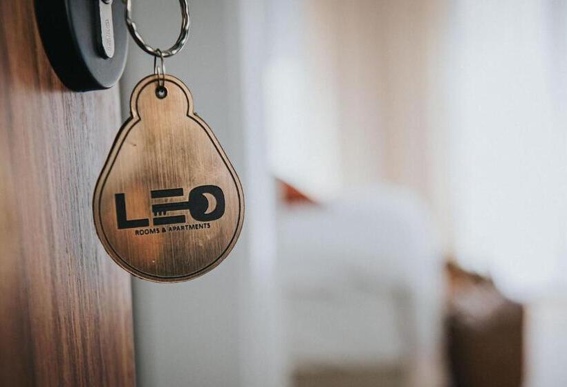 اتاق لوکس با بالکن, Leo Luxury Rooms I Apartments