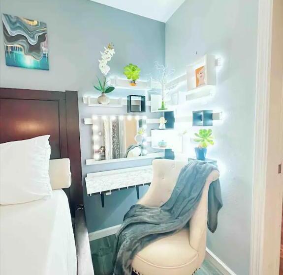 Quarto Estandar, Private Room W/ Attached Private Bath In Mira Mesa