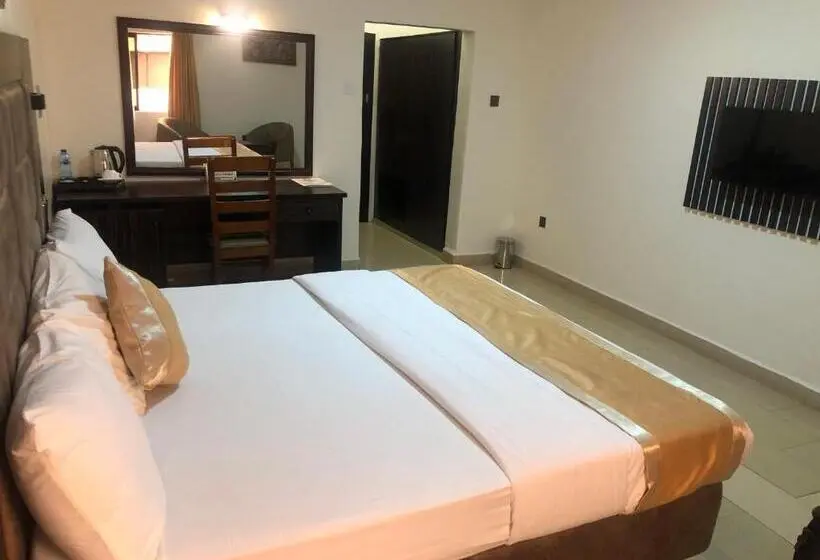 اتاق لوکس, Roban Hotels Limited