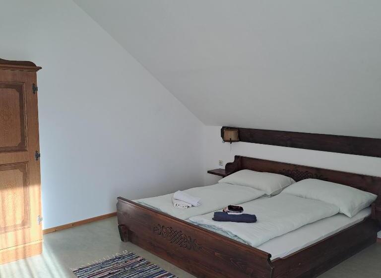 Standardrum Delat Badrum, Almgasthof Spitzer