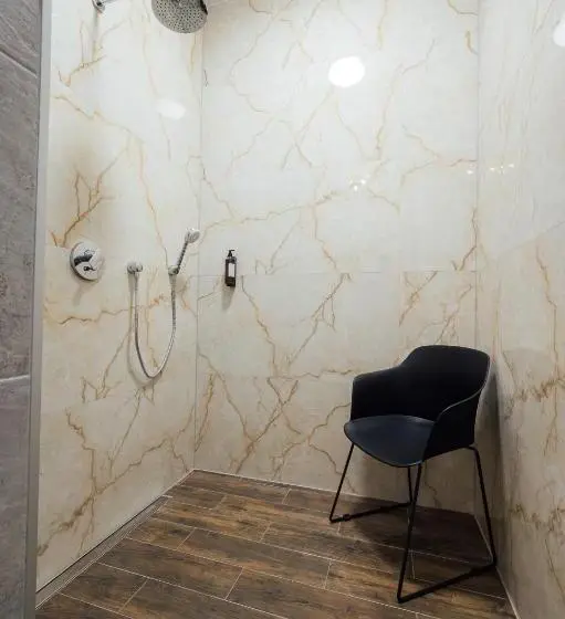 Standard-studio, Gerab Resort