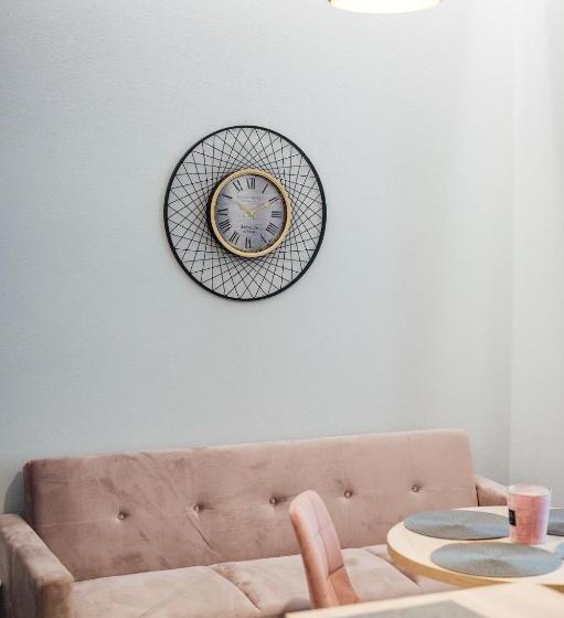 استودیوی استاندارد, Gerab Resort