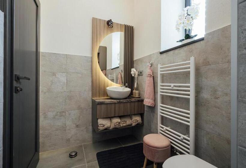 استودیوی استاندارد, Gerab Resort