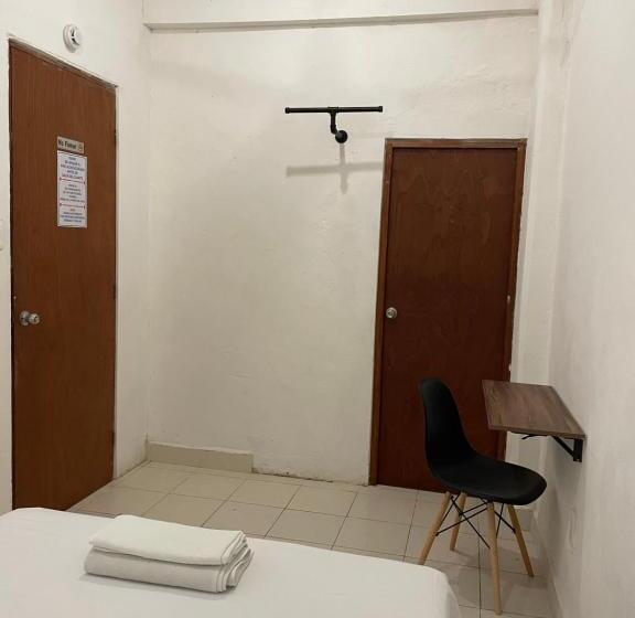 اتاق استاندارد, Enso In Downtown