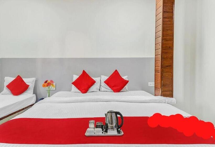 غرفة قياسية ثلاثية, Kailash Park