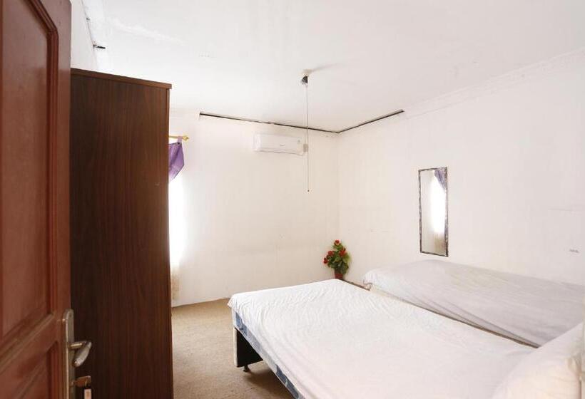 スタンダードルーム, Oyo 93380 Penginapan Mangkoe Barokah