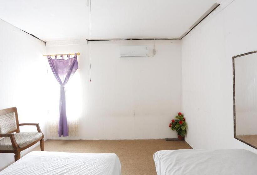 スタンダードルーム, Oyo 93380 Penginapan Mangkoe Barokah