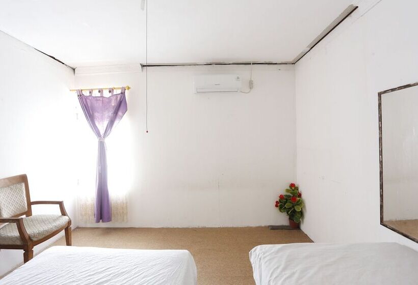 スタンダードルーム, Oyo 93380 Penginapan Mangkoe Barokah