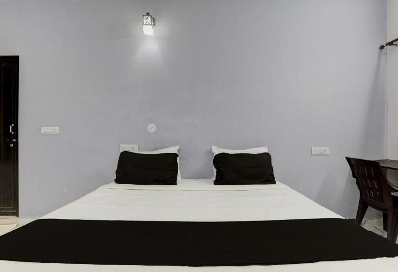 חדר קלאסי לשלושה, Oyo Flagship Hotel Classic Inn