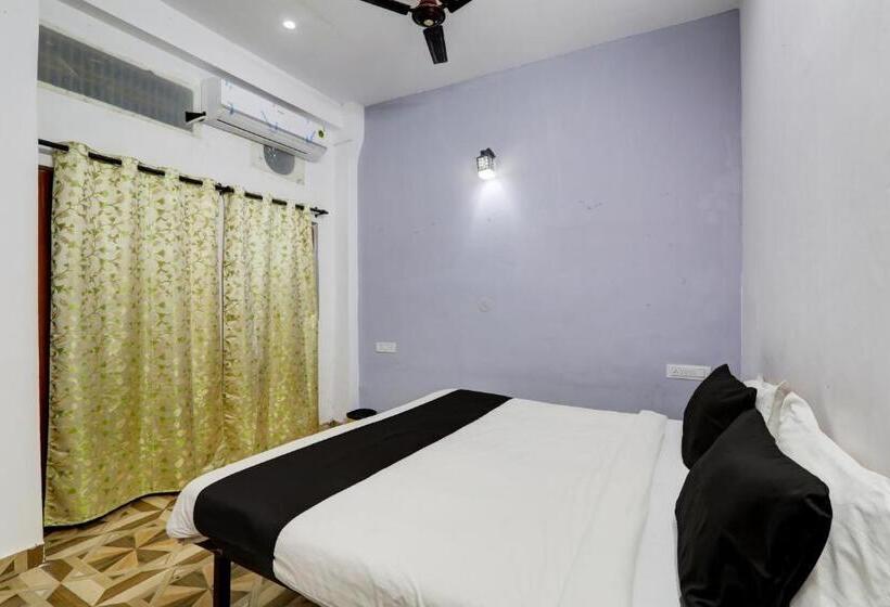 Трехместный Номер Классика, Oyo Flagship Hotel Classic Inn