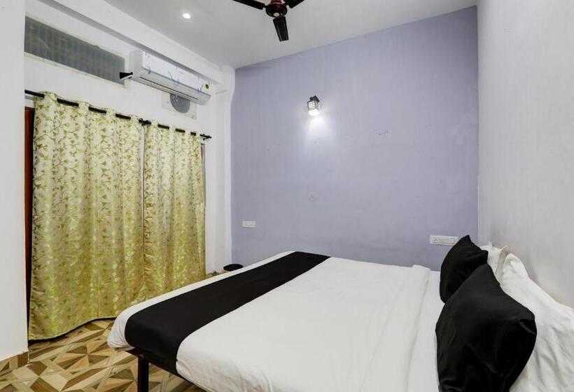 חדר קלאסי לשלושה, Oyo Flagship Hotel Classic Inn